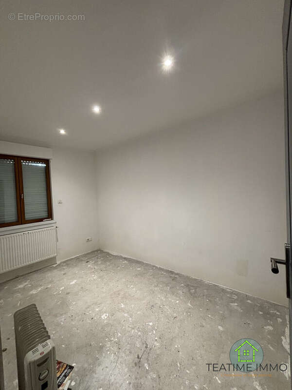 Maison 140 m² à Roubaix  - photo 8