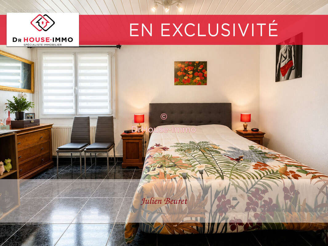 Maison 112 m² à Uzelle  - photo 10
