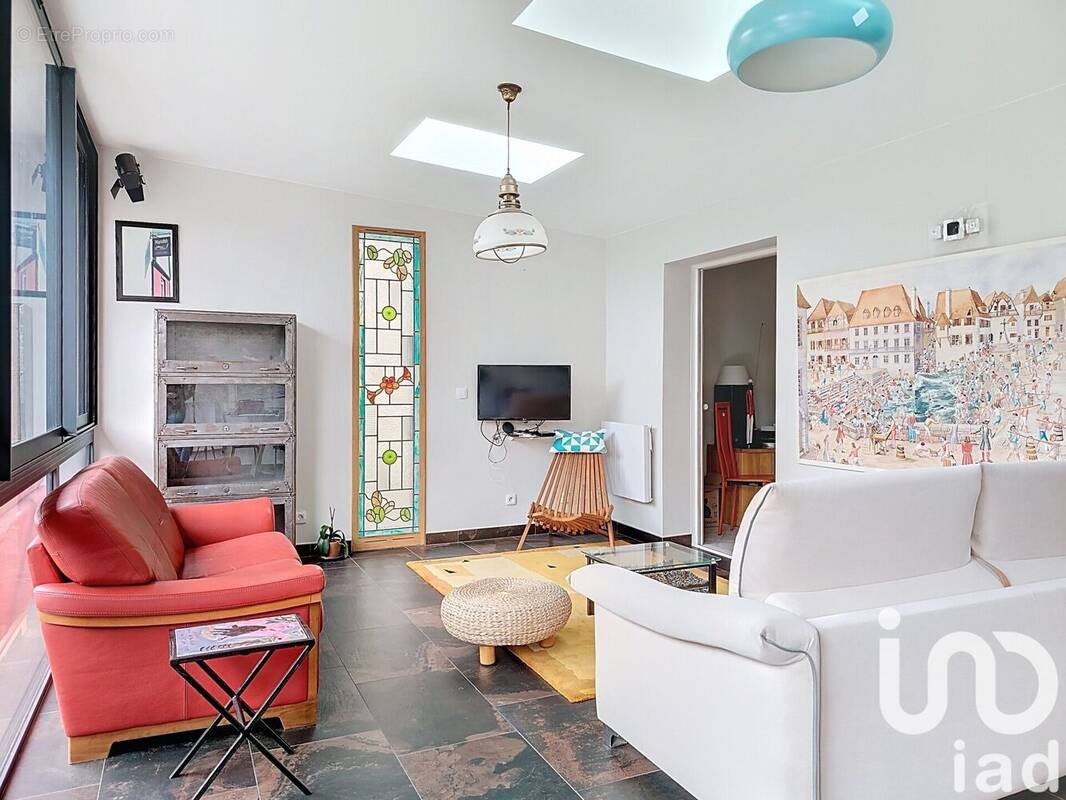 Photo 1 - Maison à LES CLAYES-SOUS-BOIS