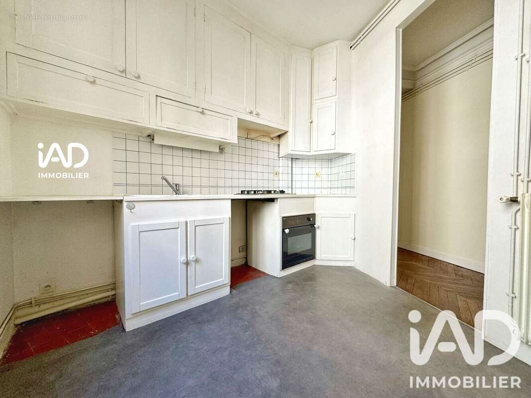 Appartement 76 m² à Paris-10e  - photo 8