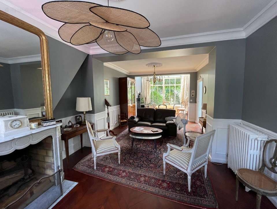Maison 120 m² à Versailles  - photo 3