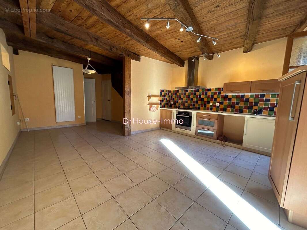 Maison 76 m² à Cahors  - photo 3