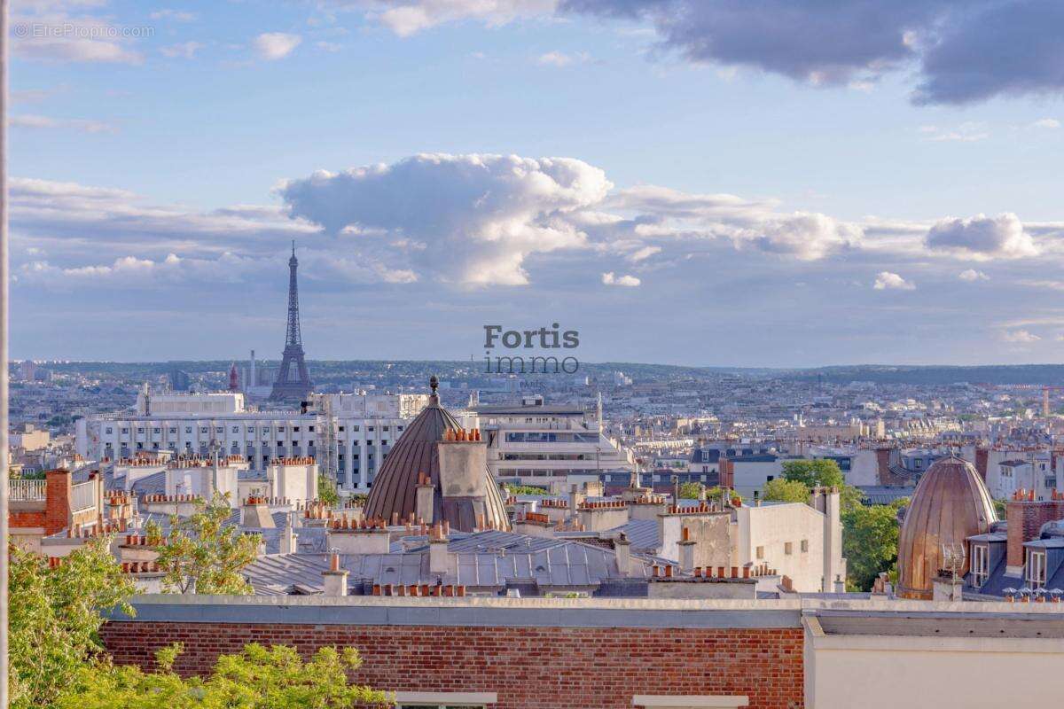 Appartement à PARIS-18E