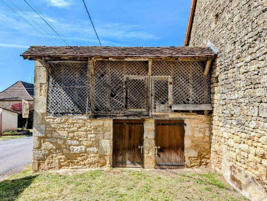 Maison à CHERVEIX-CUBAS