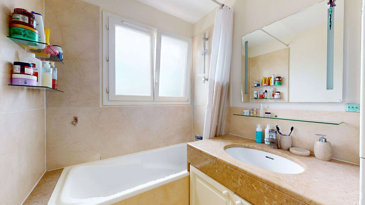 Appartement à BOIS-D'ARCY