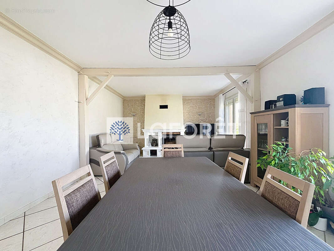 Maison à CHATILLON-SUR-THOUET