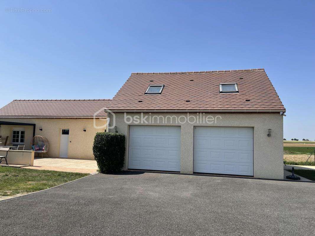 Maison à CHATEAU-LANDON