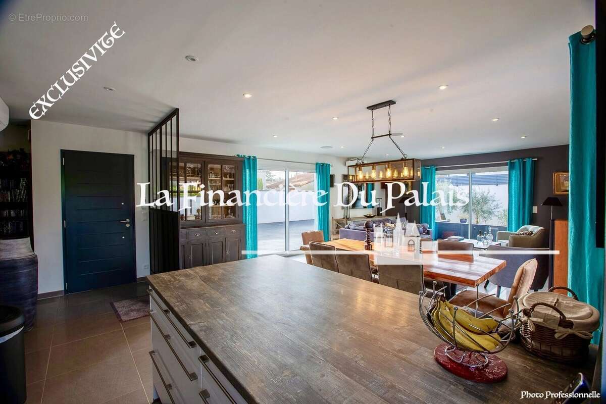 Maison à MESCHERS-SUR-GIRONDE