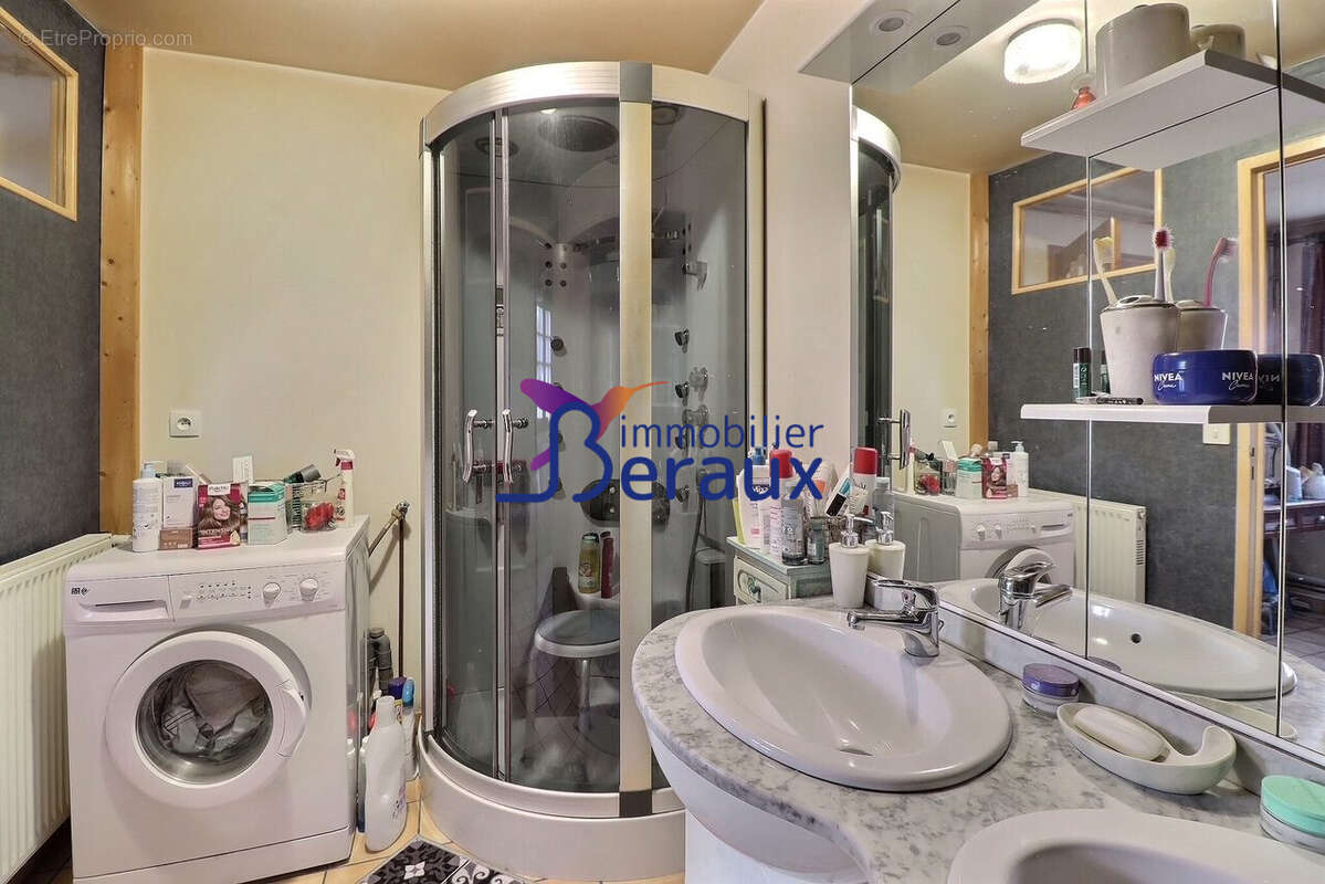 Maison à SAINT-JEAN-DU-CARDONNAY