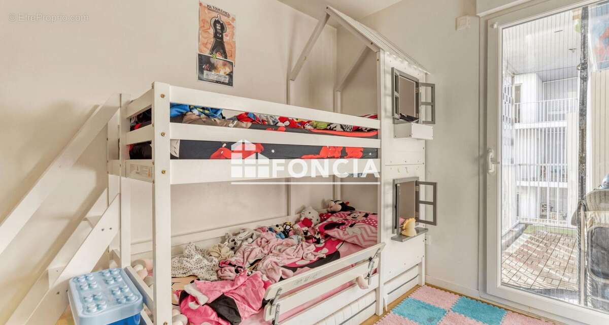 Appartement à CLICHY