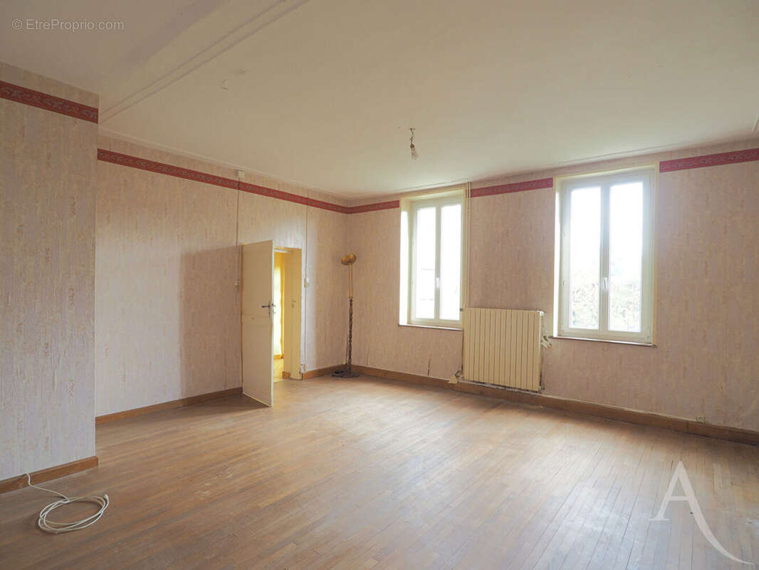 Maison à SILLY-SUR-NIED