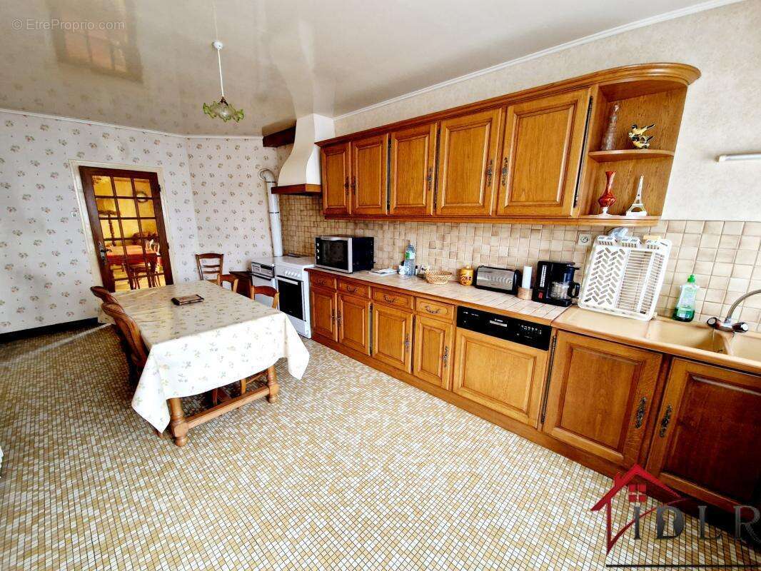 Maison à FAYL-BILLOT