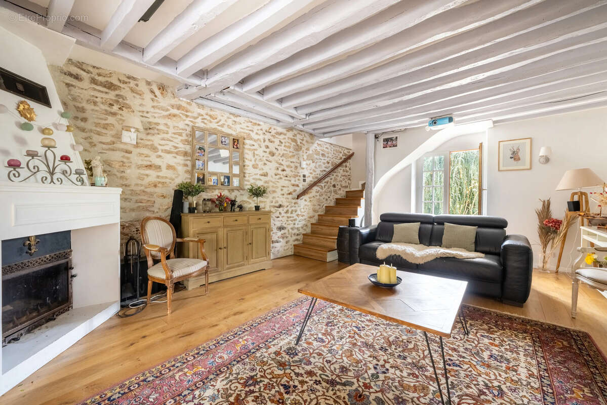 d19e8530-733d-4c6d-b89f-207dc47158c9 - Maison à RAMBOUILLET