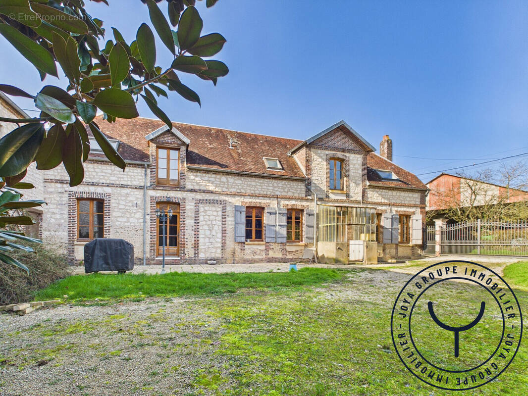 Maison à VILLEMOIRON-EN-OTHE