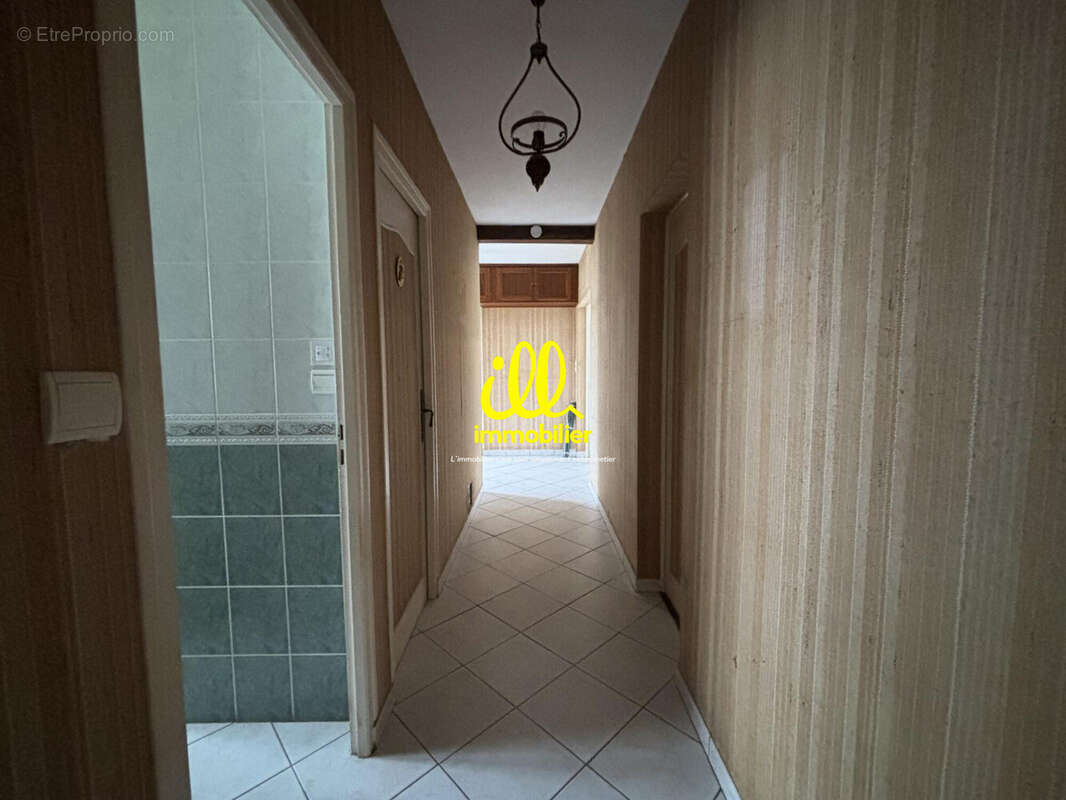 Maison 93 m² à Charleville-Mezieres  - photo 9
