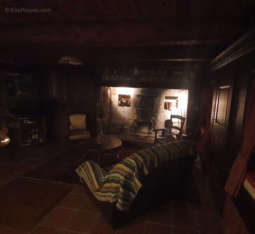 Maison à ALBEPIERRE-BREDONS