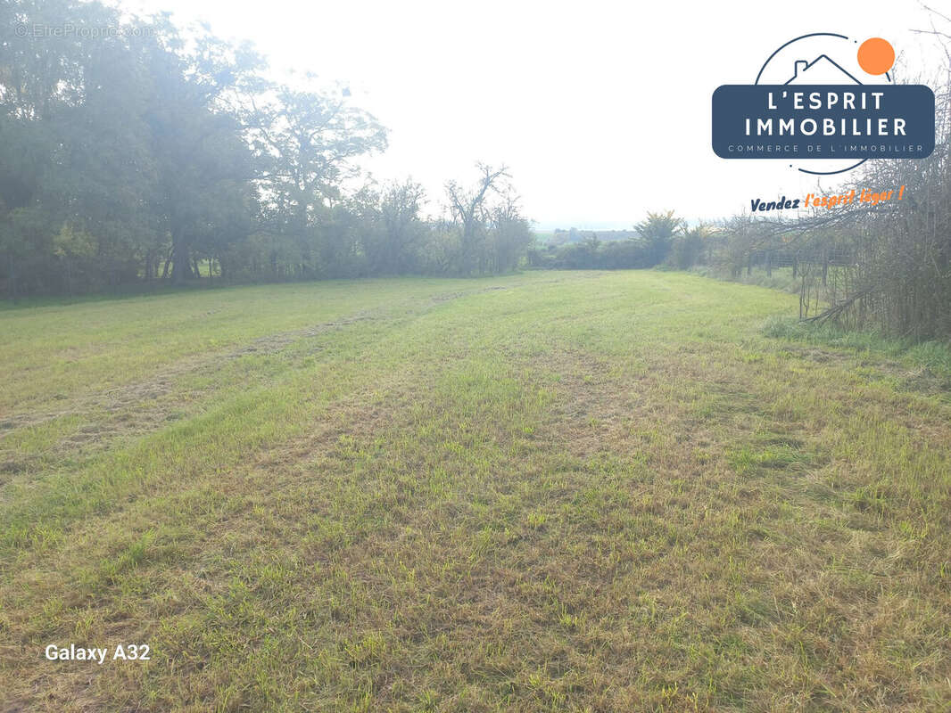 Terrain à ALAINCOURT-LA-COTE