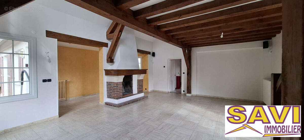 Maison 128 m² à Sermaises  - photo 2