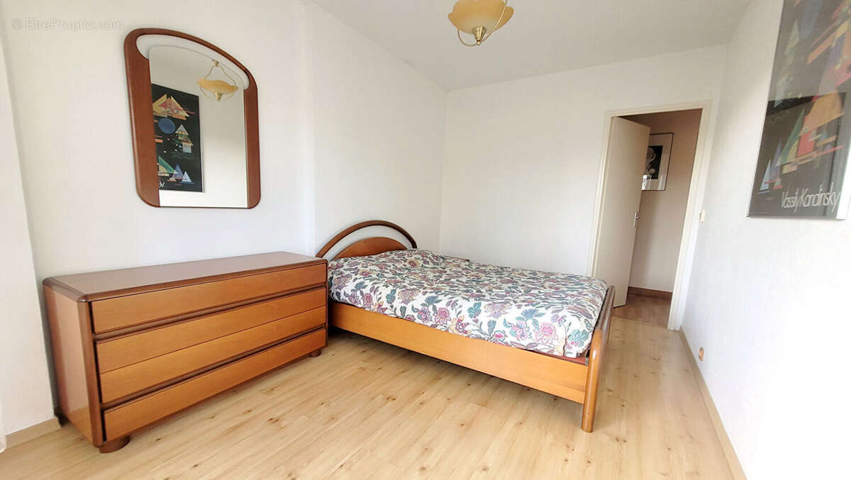 Appartement à LE COUDRAY-MONTCEAUX