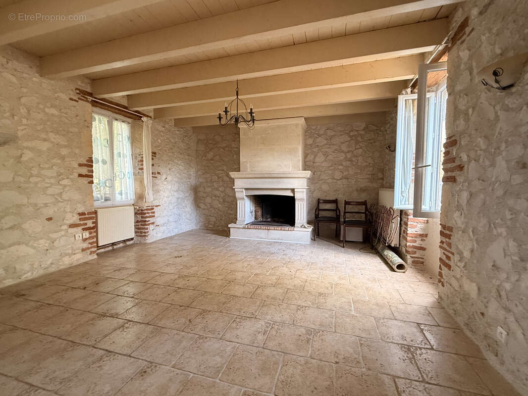 Maison à SAINT-VITE