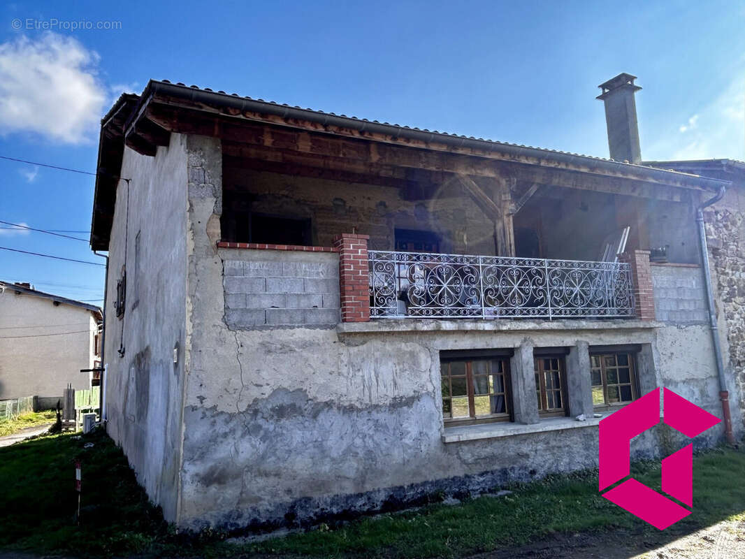 Maison à SAUVIAT
