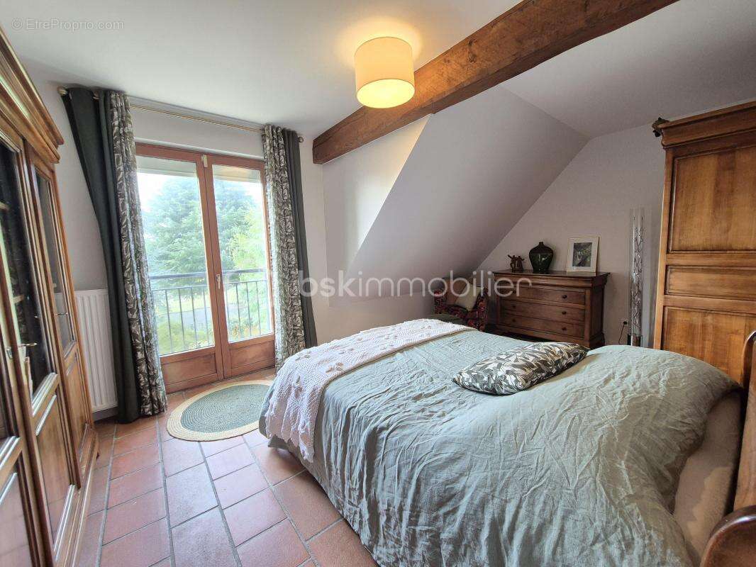 Maison à COURCOURONNES