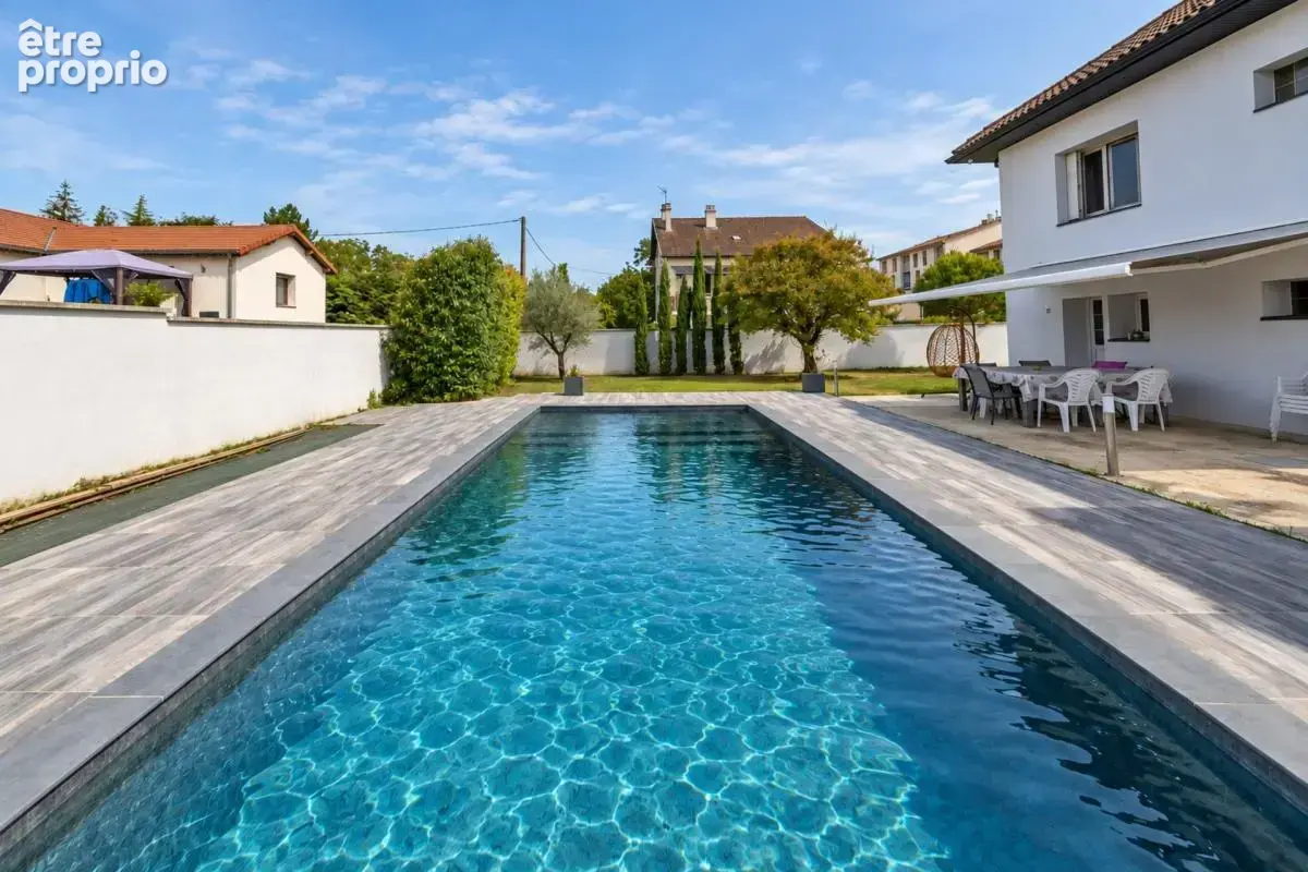 Maison à vendre 8 pièces  (38) - photo 1