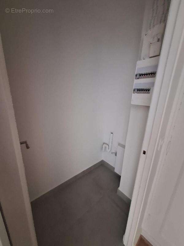 Appartement à COURBEVOIE