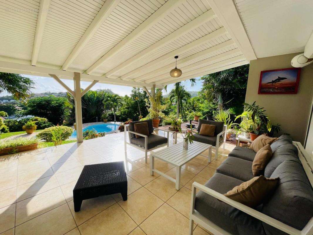 Maison à SCHOELCHER