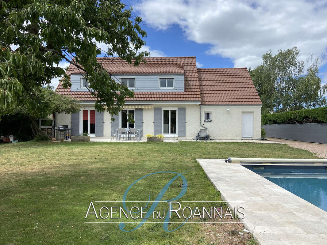 Maison de 130m2 assise sur un terrain clos de 1010m2 avec piscine - photo 7