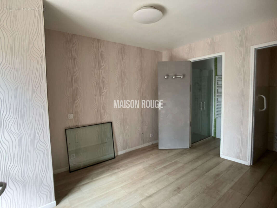 Maison à HENANBIHEN