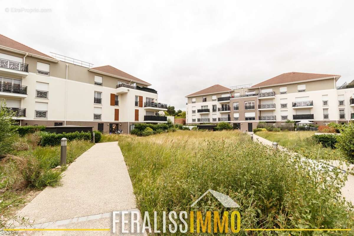 Appartement à JOUY-LE-MOUTIER
