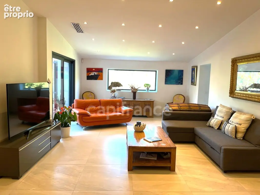  NOUVEAUTÉ – Propriété familiale avec dépendance indépendante à Eoures – 870 000 € - photo 12