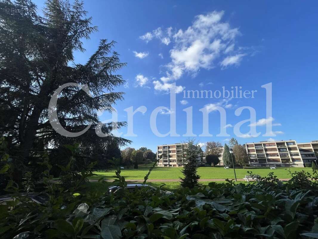 Appartement à NOISY-LE-ROI