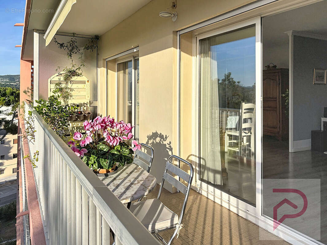 Appartement à SIX-FOURS-LES-PLAGES