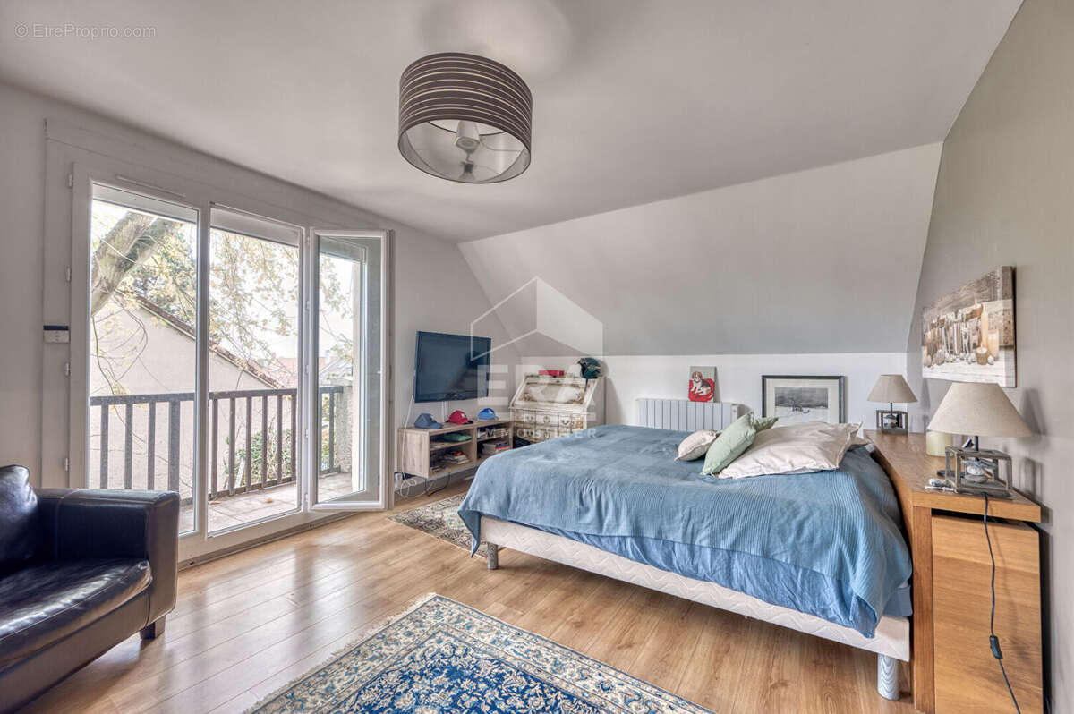 Maison à NOISY-LE-ROI