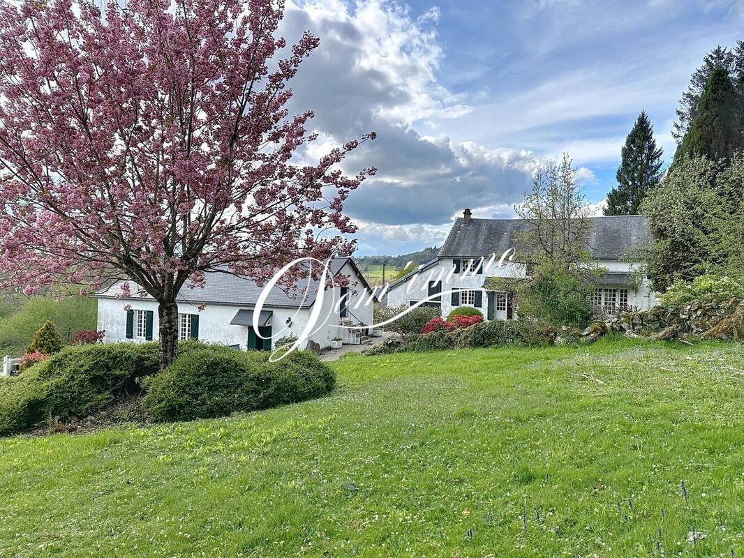 Maison à MONTSAUCHE-LES-SETTONS