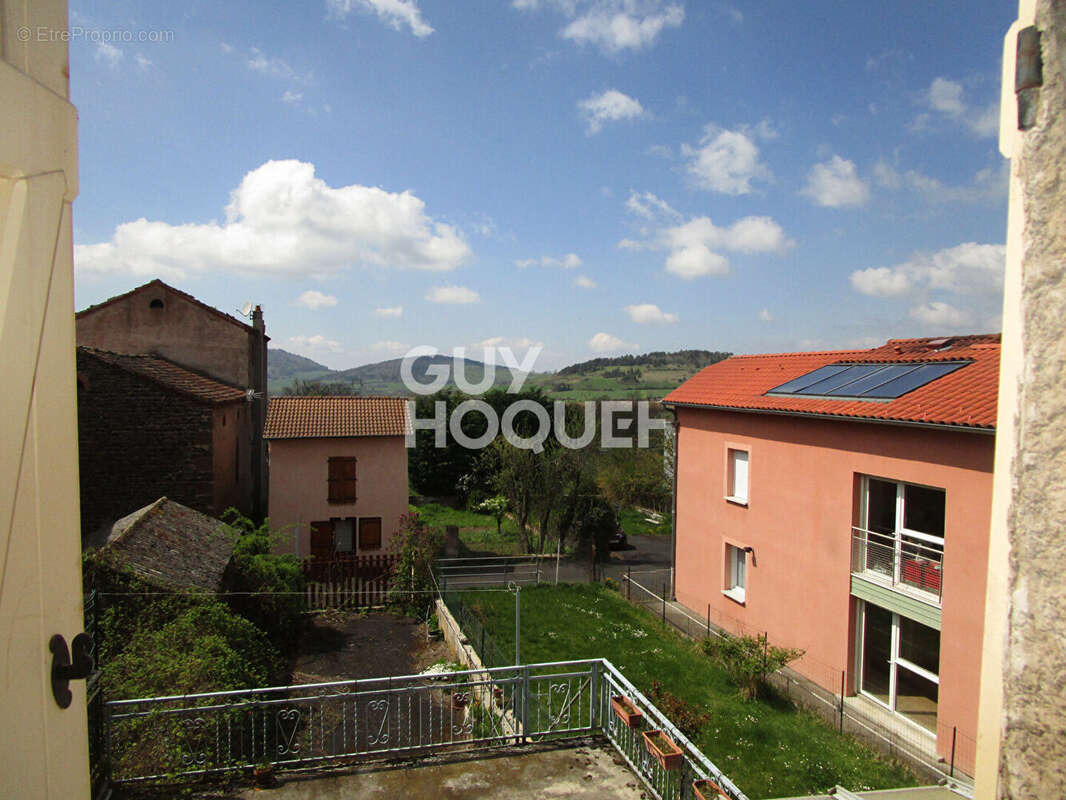 Maison à SIAUGUES-SAINTE-MARIE