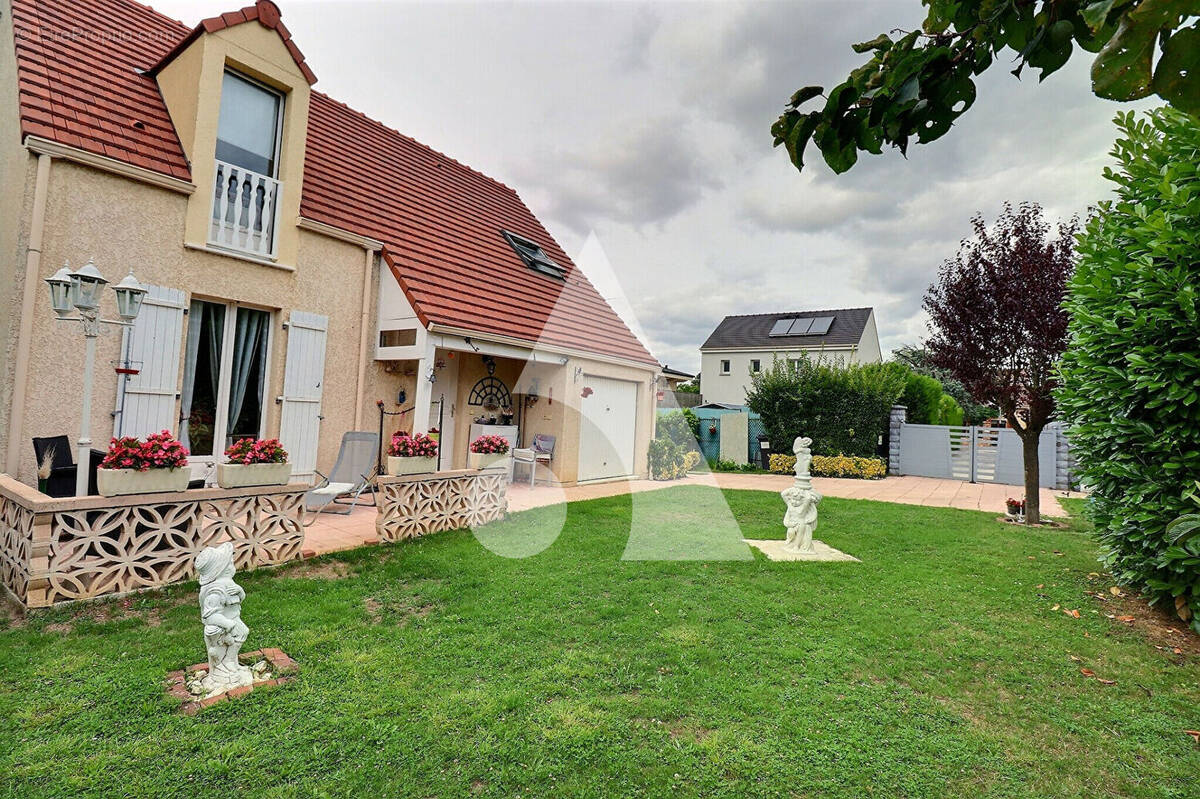 Maison à SAINT-OUEN-L'AUMONE