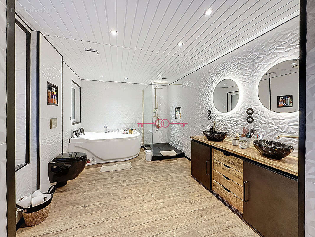 Maison à SAINTE-MENEHOULD