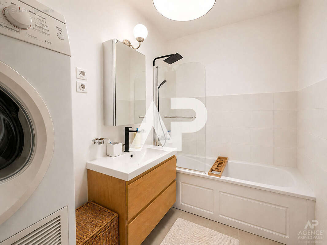 Appartement Rueil Malmaison 4 pièce(s) 107.87 m2 - photo 13