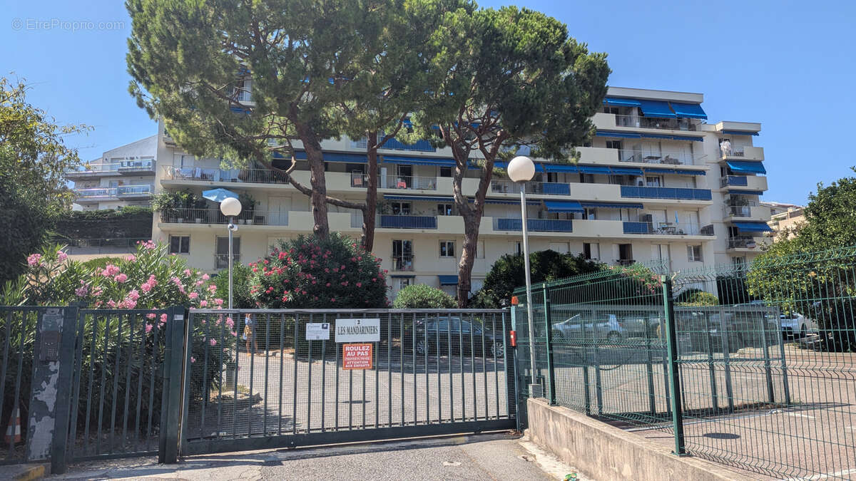 2 Pièces - Nice ouest - Parking - photo 7