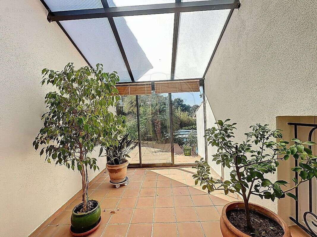 Maison à CAVEIRAC