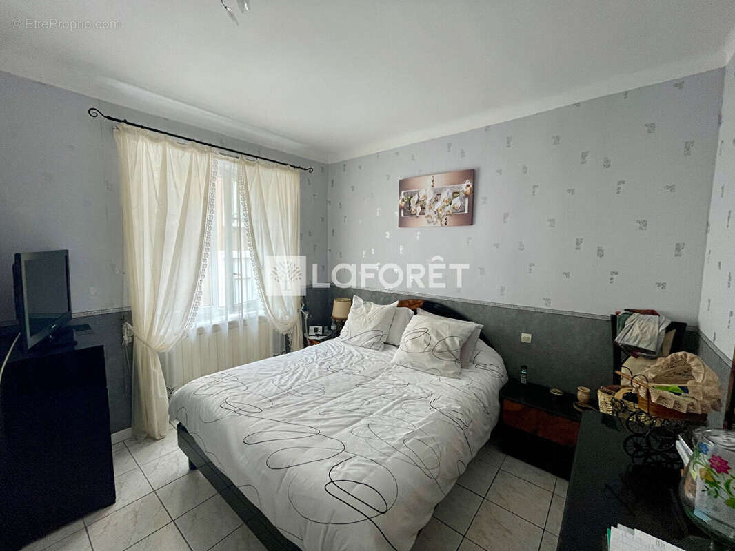 Maison à CASSAGNES-BEGONHES