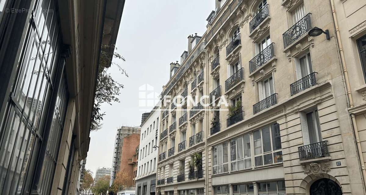 Appartement à PARIS-11E