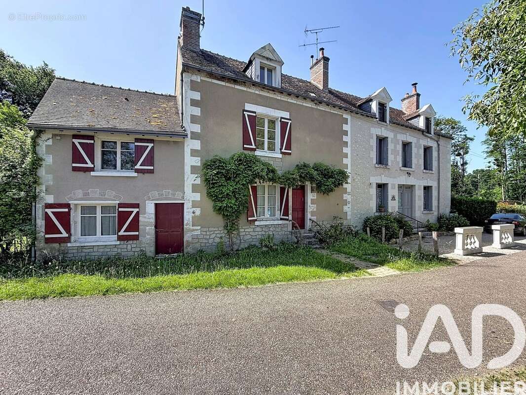 Maison 131 m² à Mosnes  - photo 6