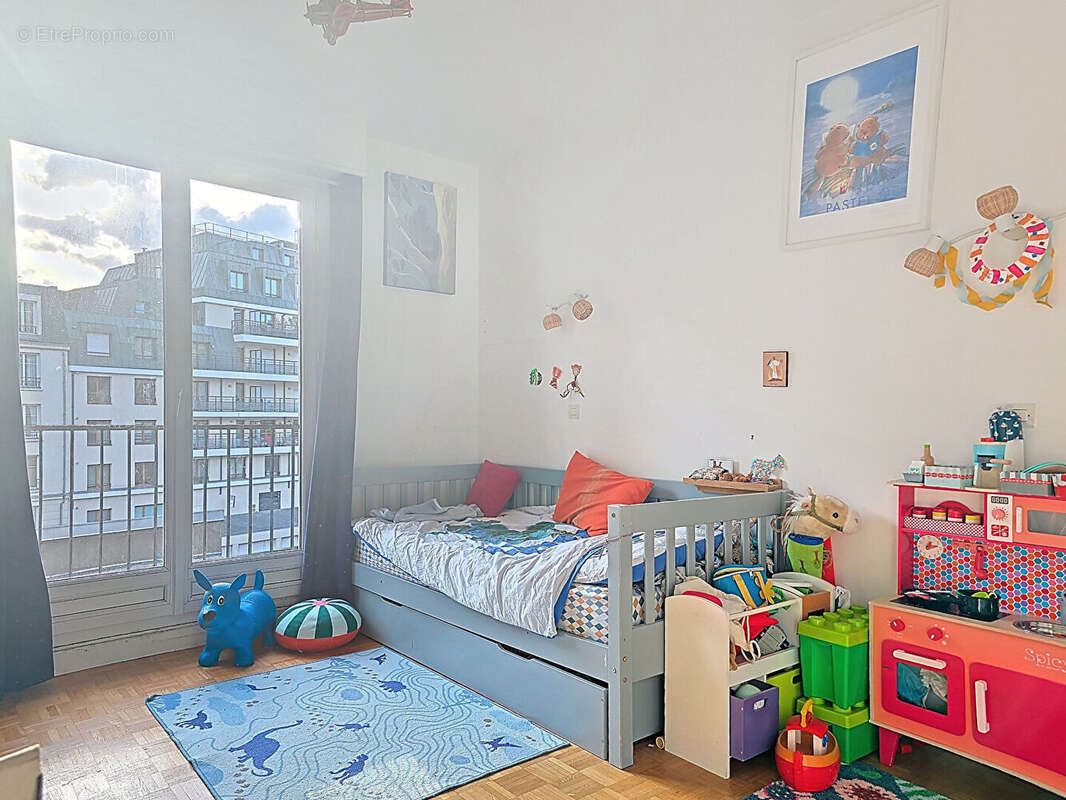 Appartement à BOURG-LA-REINE