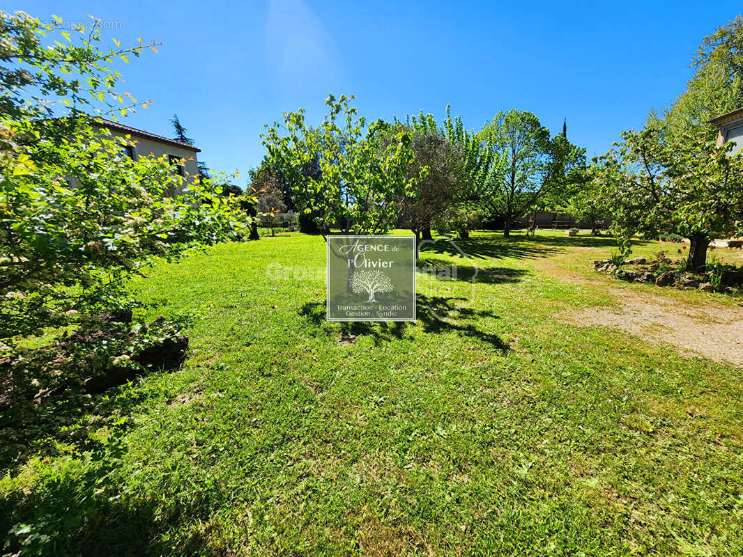 Villa. saint-martin-de-crau - photo 4
