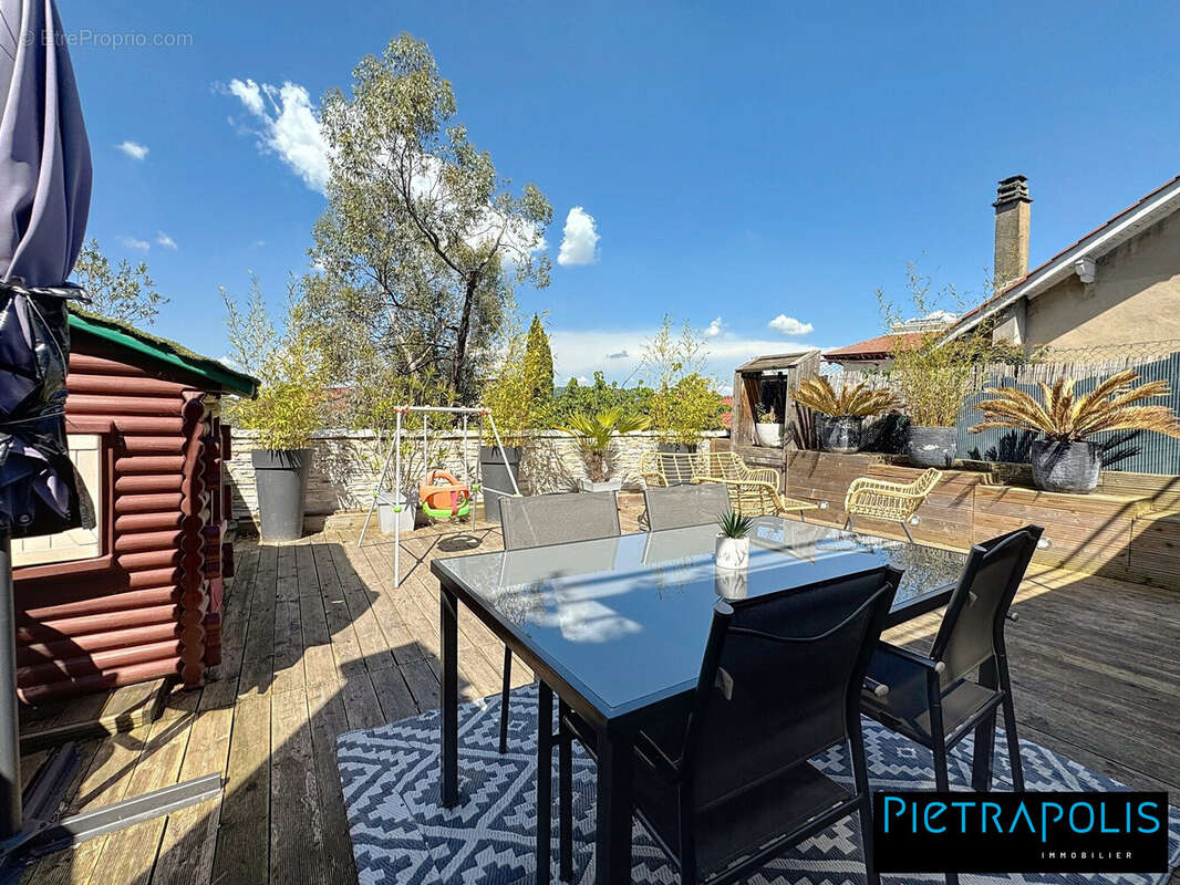 Appartement à DARDILLY