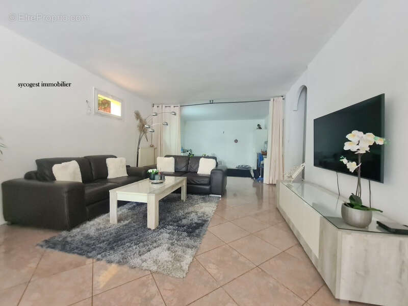 Maison à NOISY-LE-SEC